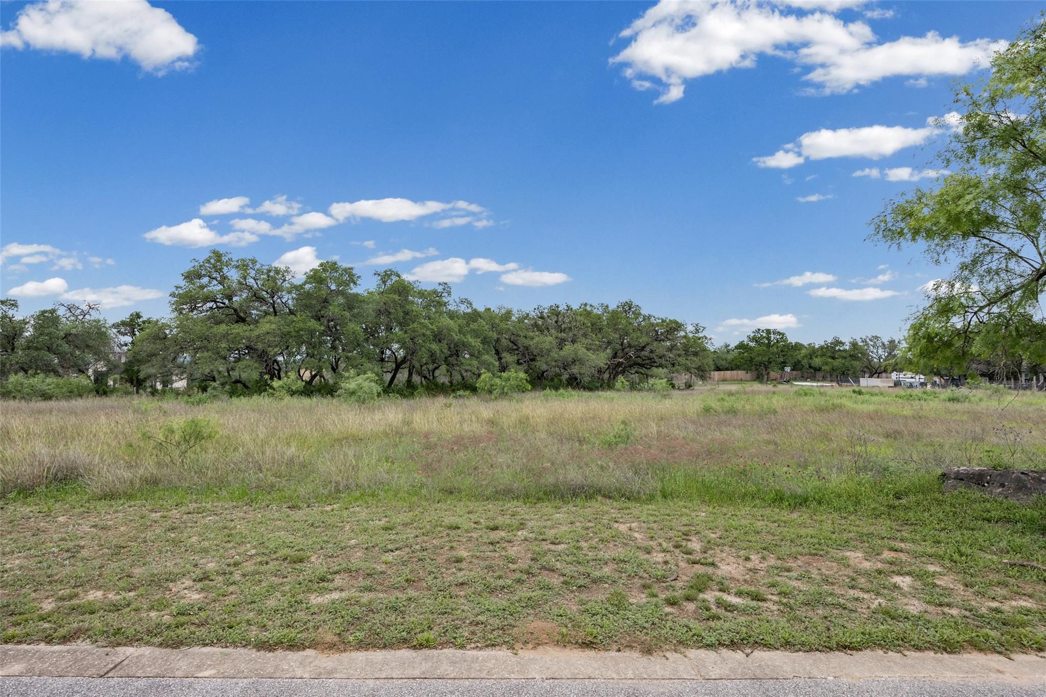 1449 Las Entradas Drive Spicewood TX 78669