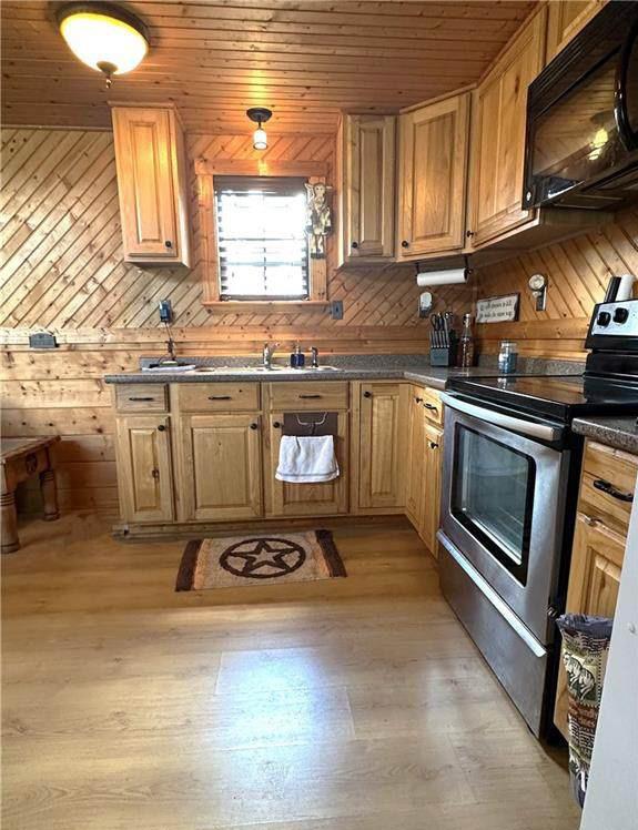 853 County Road 206 Bremond TX 76629