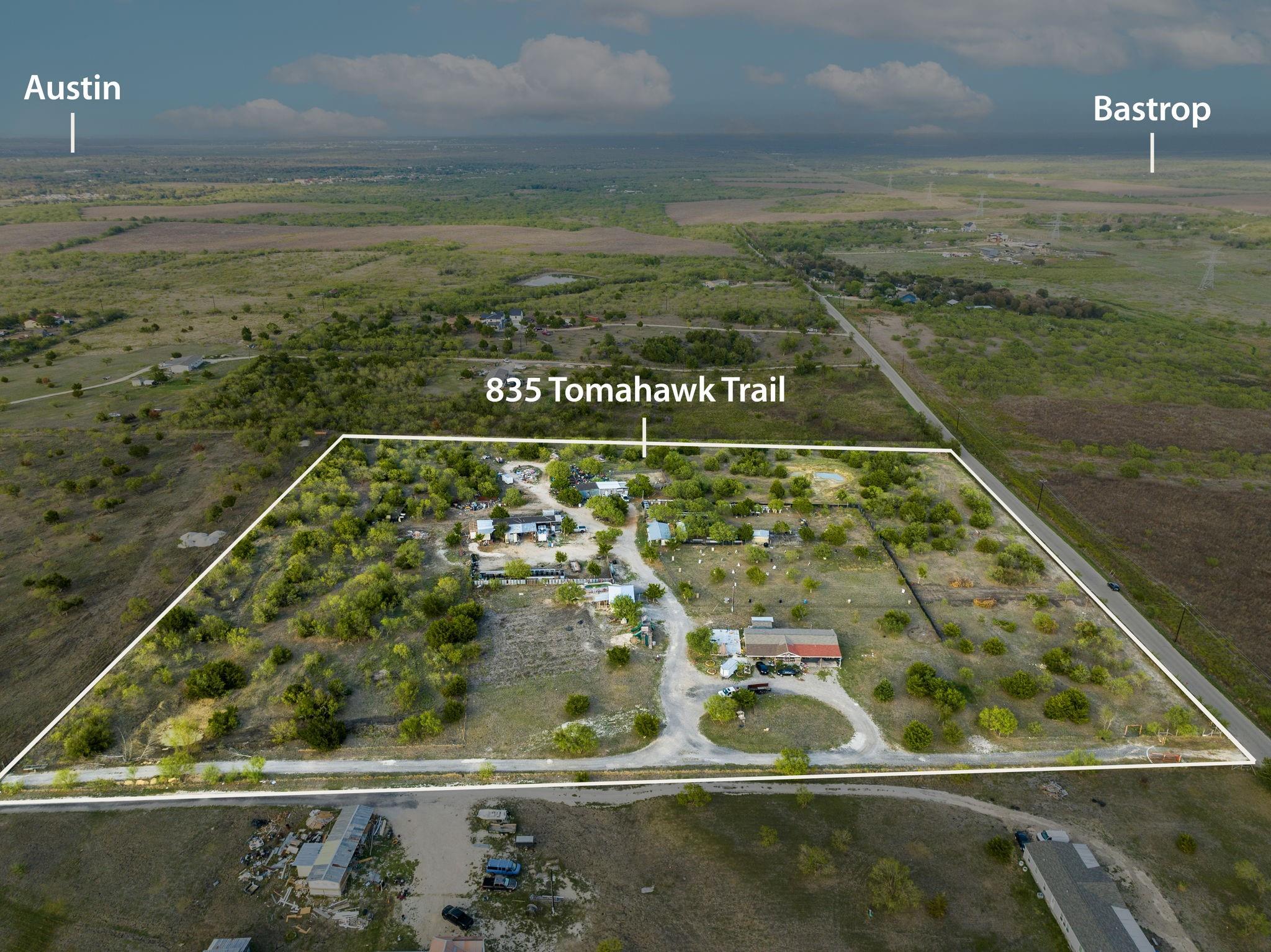 835 Tomahawk Trail Dale TX 78616