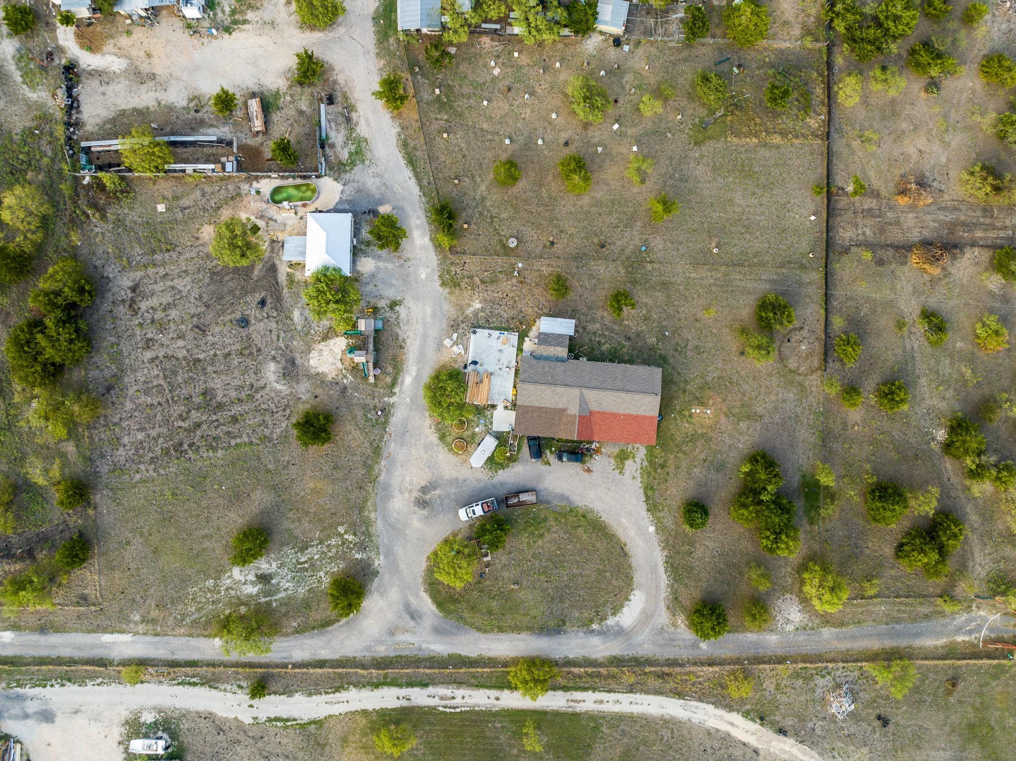 835 Tomahawk Trail Dale TX 78616