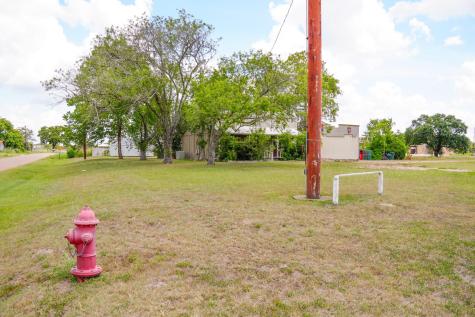 1400 Fm 609 Road Flatonia TX 78941