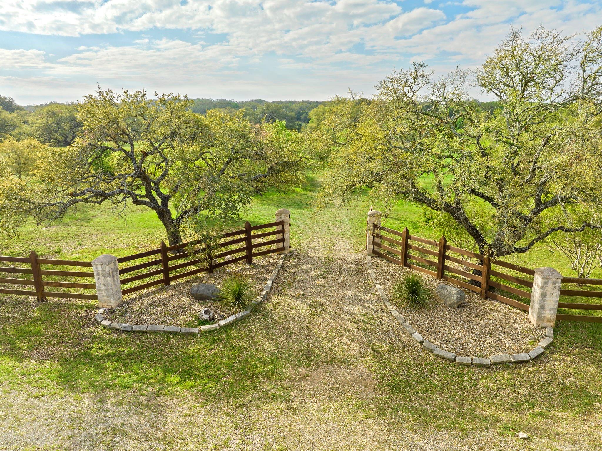 415 E Bartlett Drive Buda TX 78610