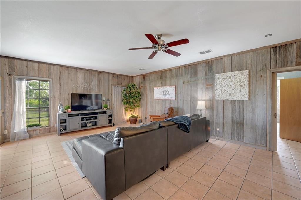 1280 Union Wine Road New Braunfels TX 78130
