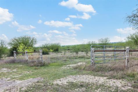 11.15 Acres Concrete Edgar Road Cuero TX 77954