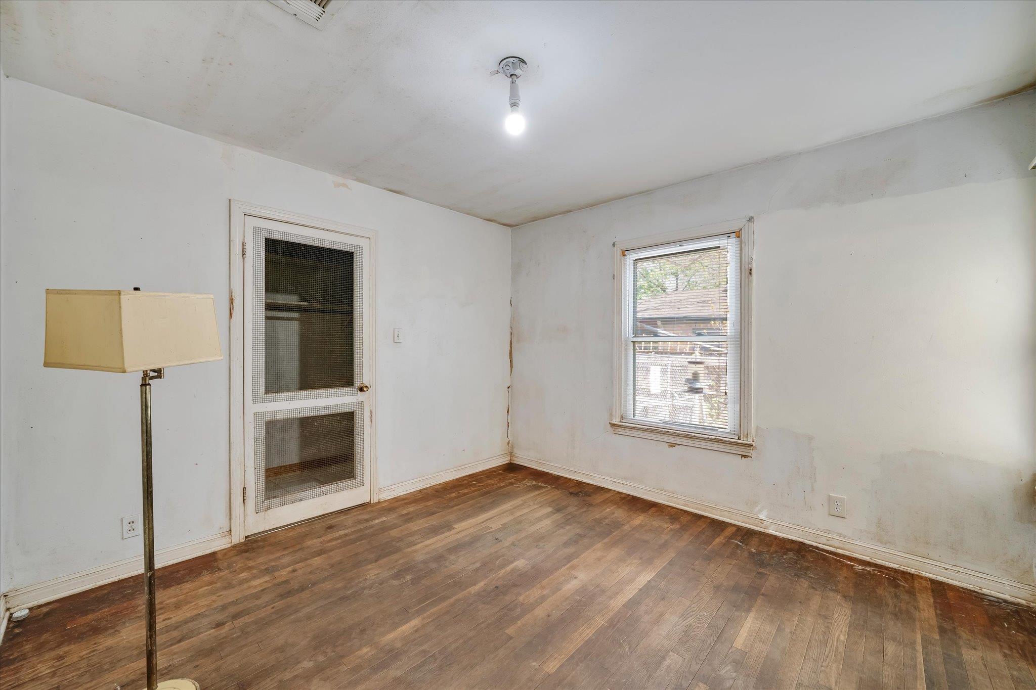 1206 Ruth Avenue Austin TX 78757