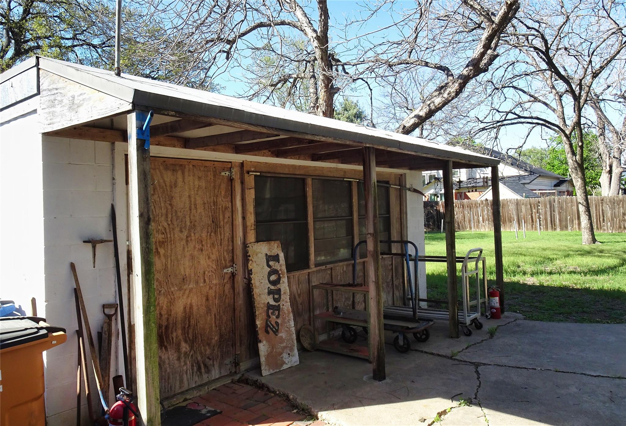 1206 Ruth Avenue Austin TX 78757