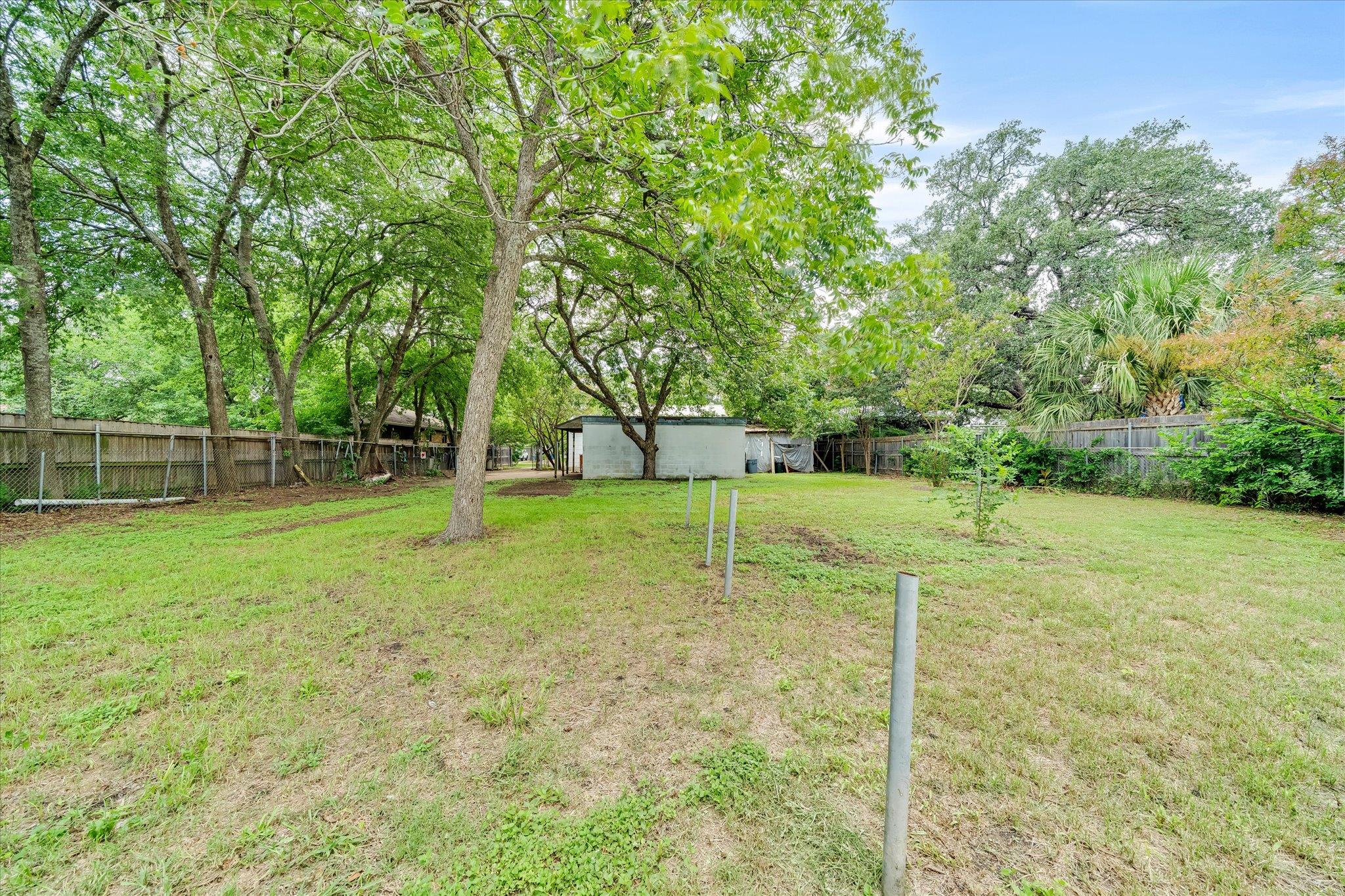 1206 Ruth Avenue Austin TX 78757