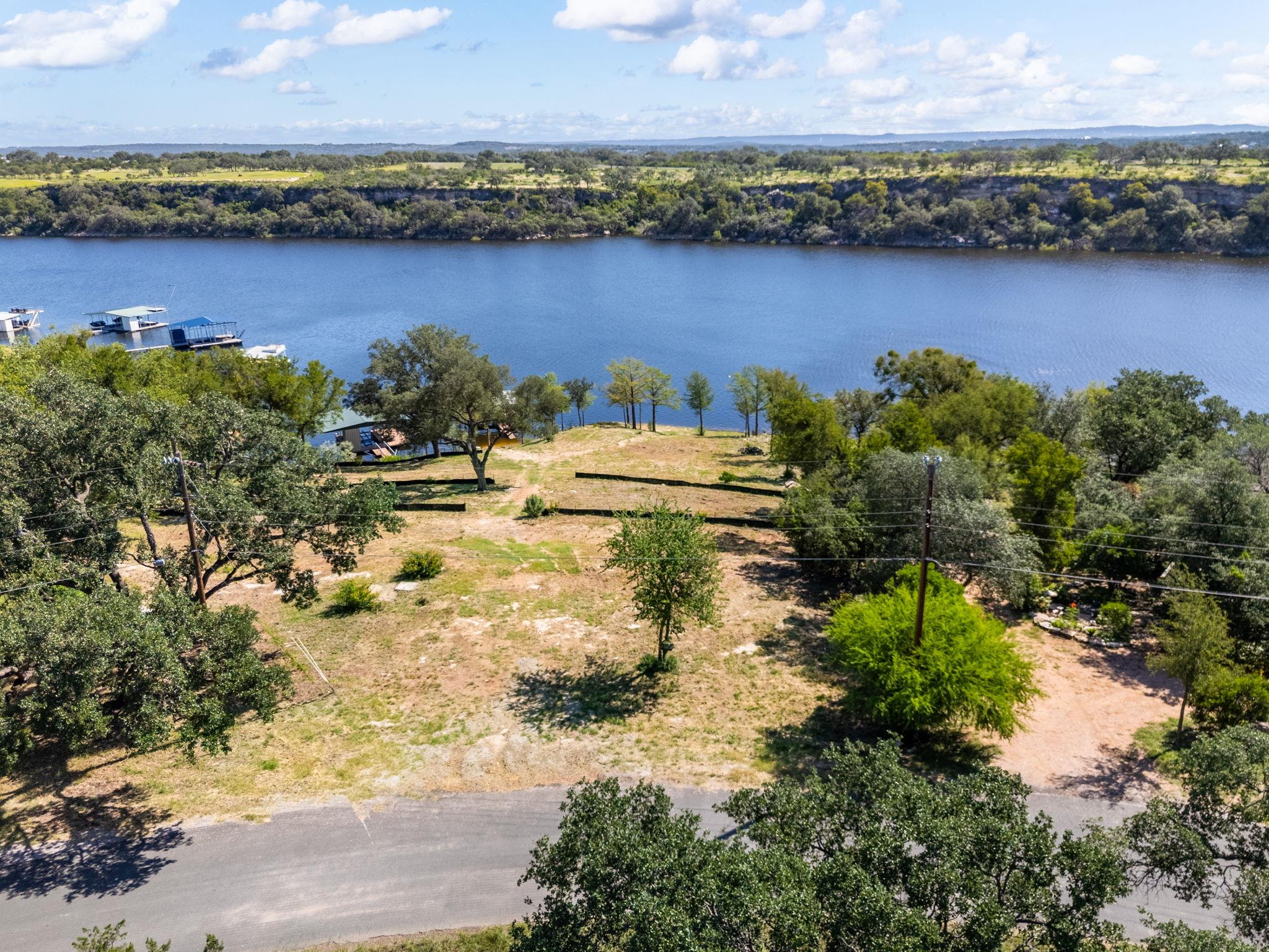 1013 Lake Shore Drive Spicewood TX 78669