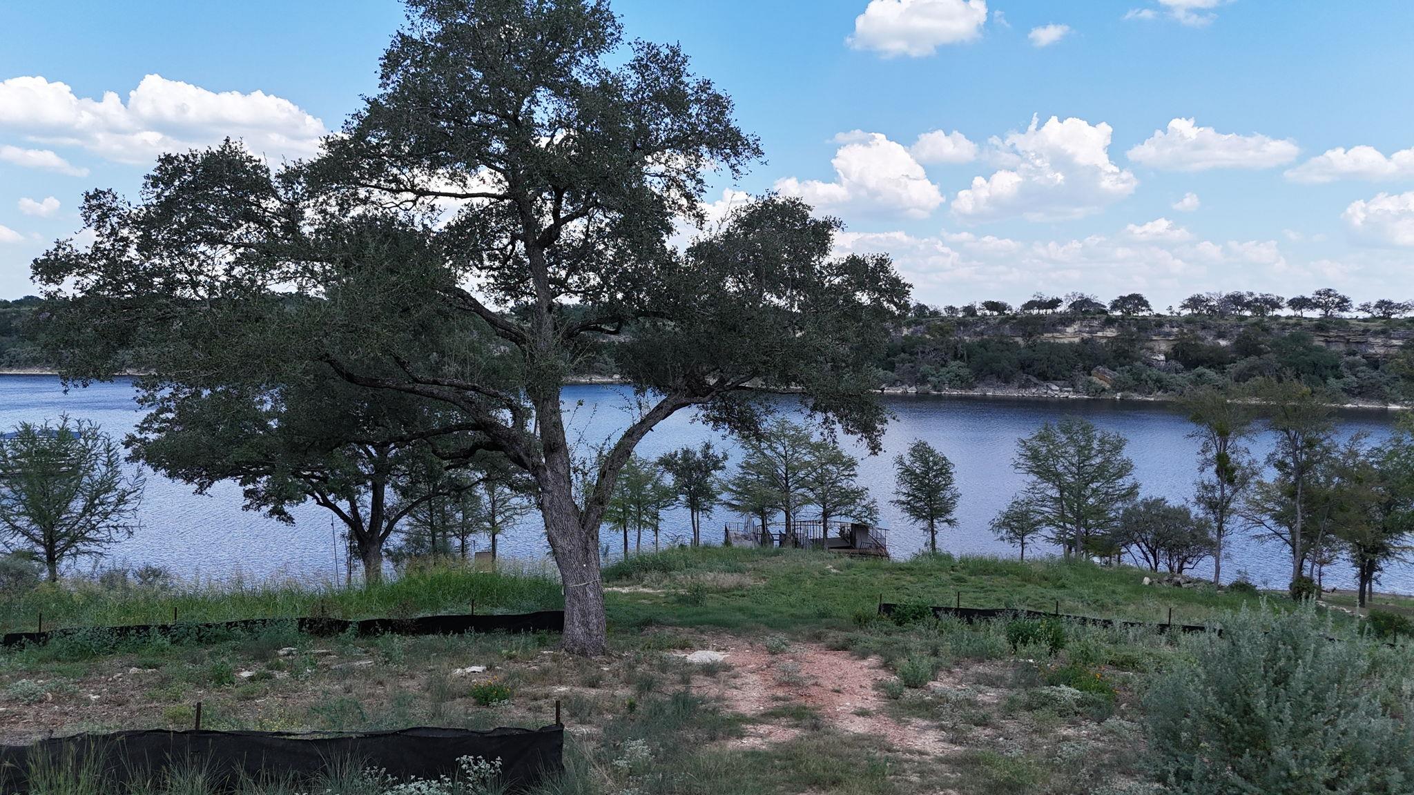 1013 Lake Shore Drive Spicewood TX 78669