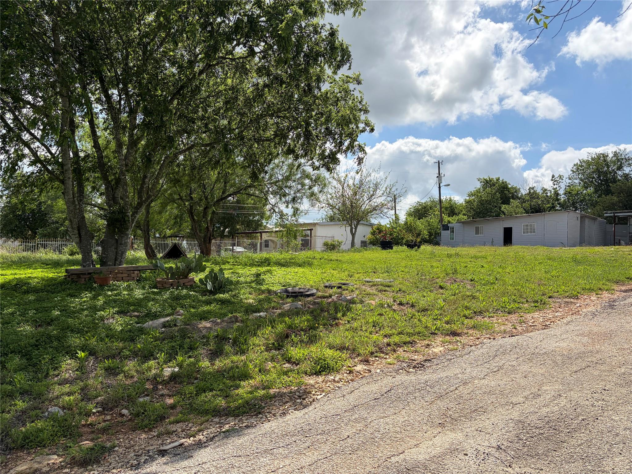 207 Cresthill Causeway Kyle TX 78640