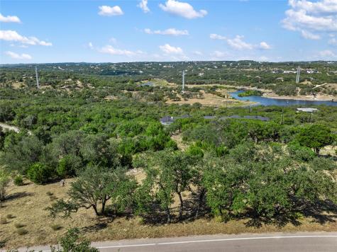 2804 Lakehurst Road Spicewood TX 78669