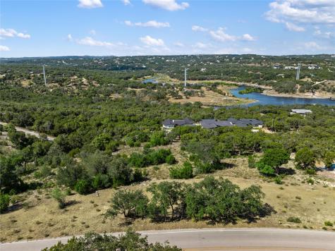 2804 Lakehurst Road Spicewood TX 78669