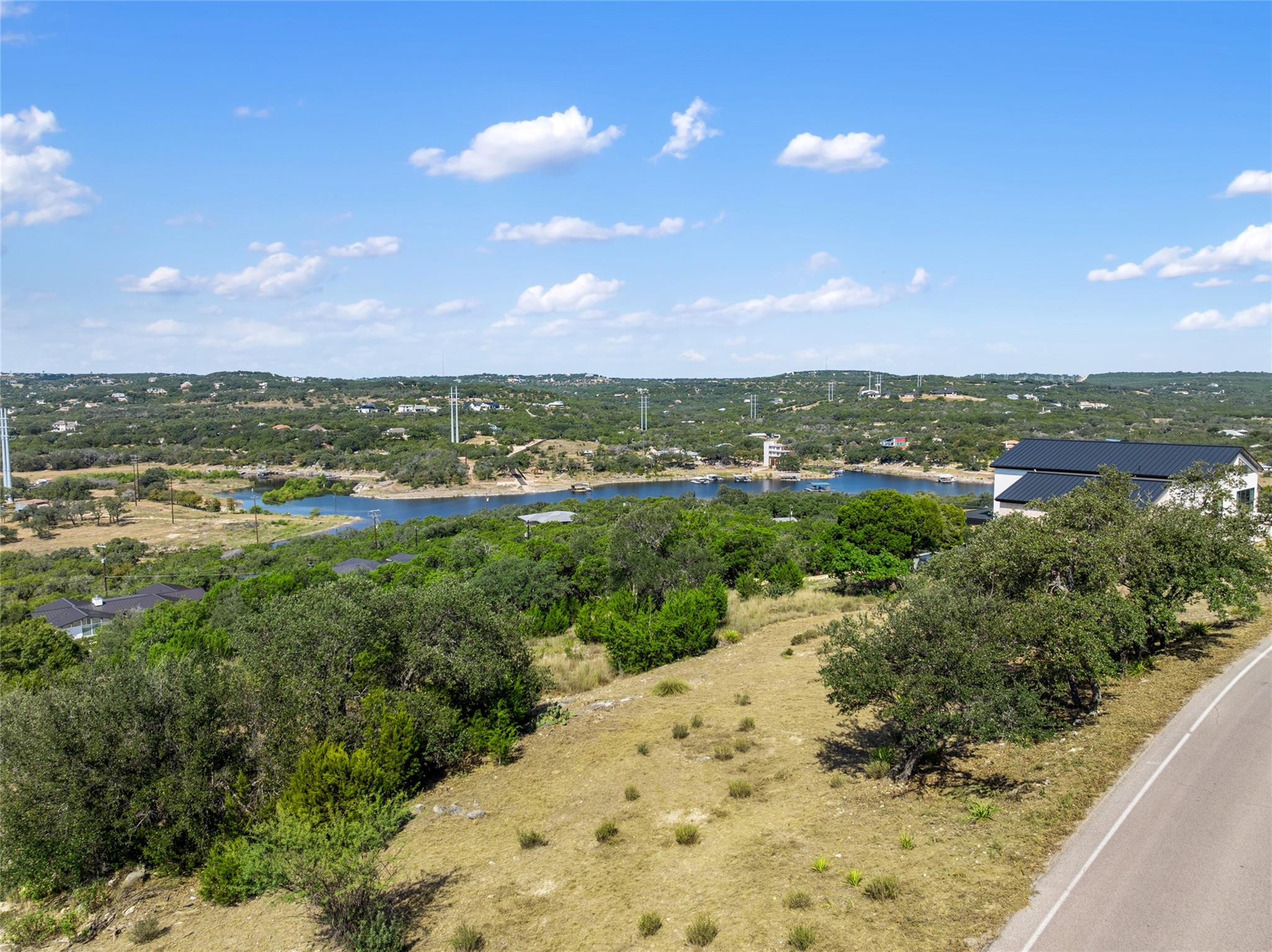 2804 Lakehurst Road Spicewood TX 78669