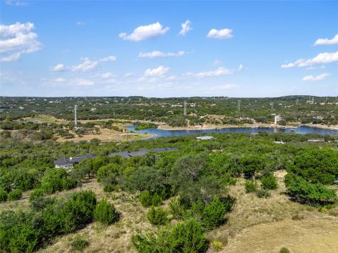 2804 Lakehurst Road Spicewood TX 78669