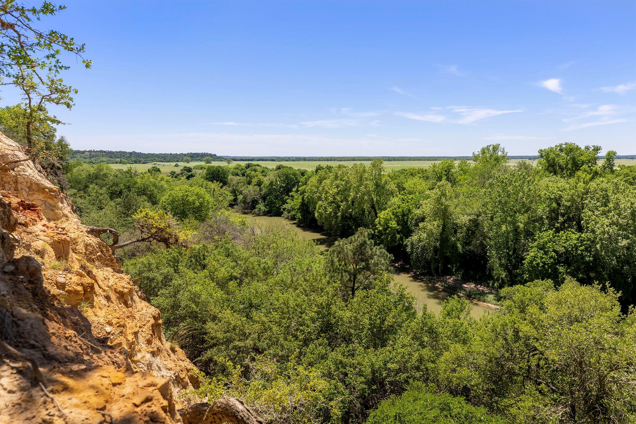 128 W Maunalua Drive Bastrop TX 78602
