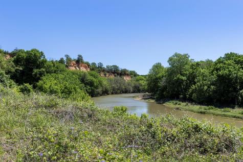 128 W Maunalua Drive Bastrop TX 78602