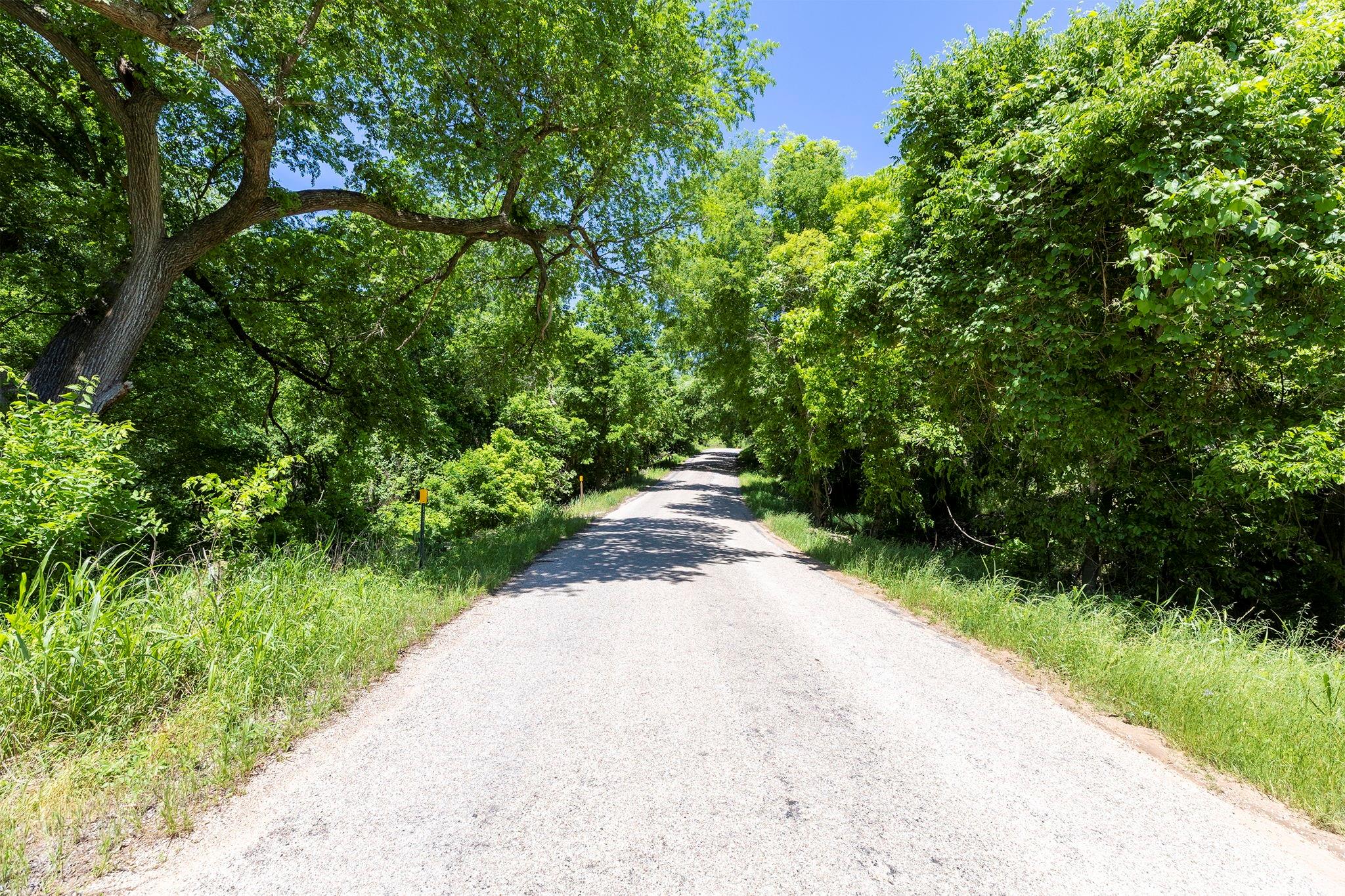 128 W Maunalua Drive Bastrop TX 78602