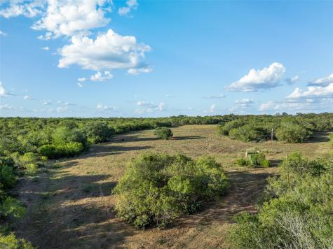399 Seals Creek Road Lockhart TX 78644