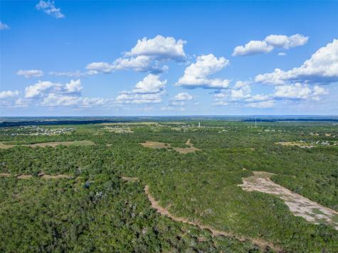 399 Seals Creek Road Lockhart TX 78644
