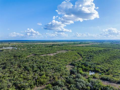 399 Seals Creek Road Lockhart TX 78644