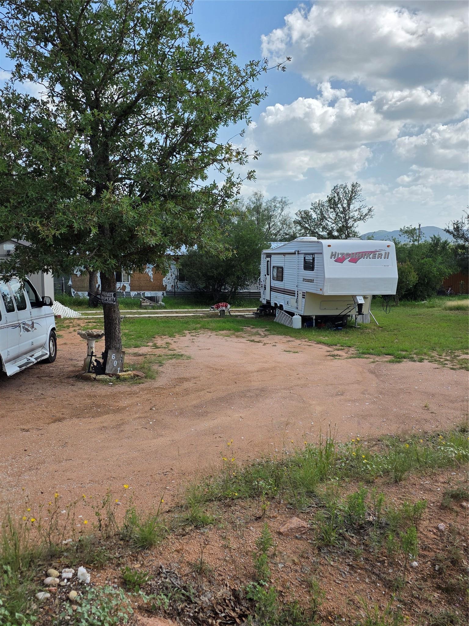 601 Breezy Lane Kingsland TX 78639