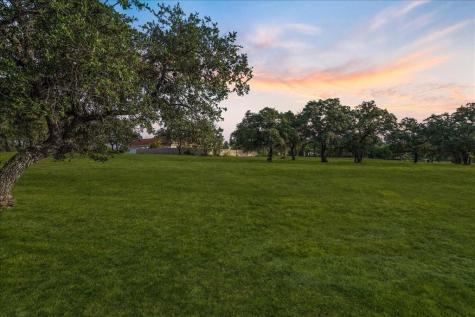 2504 Countryside Circle Spicewood TX 78669