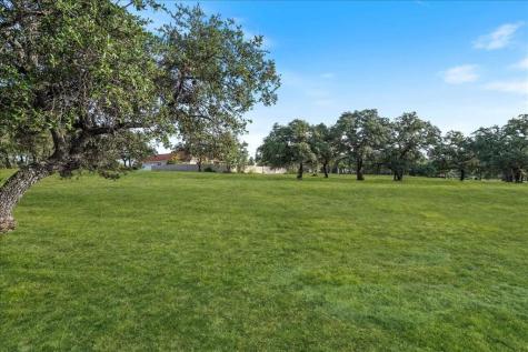 2504 Countryside Circle Spicewood TX 78669