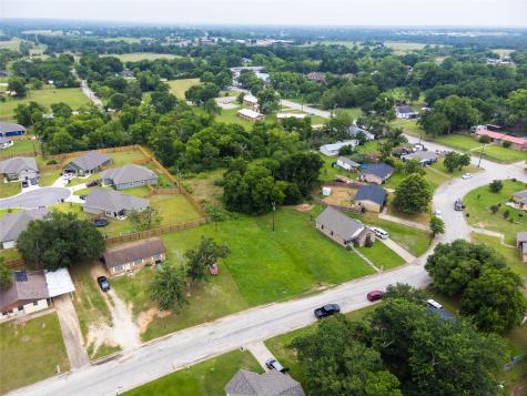 401 W Kleb Street Caldwell TX 77836