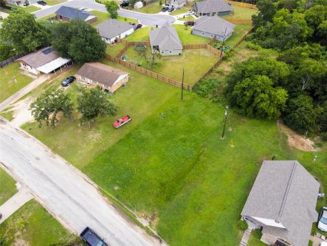 401 W Kleb Street Caldwell TX 77836