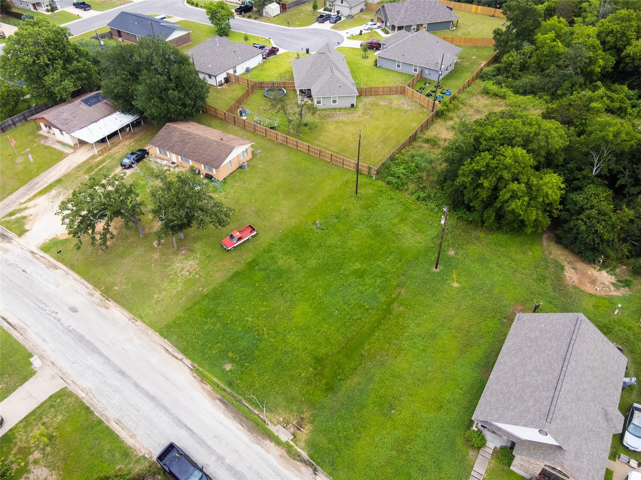 401 W Kleb Street Caldwell TX 77836