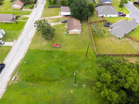 401 W Kleb Street Caldwell TX 77836