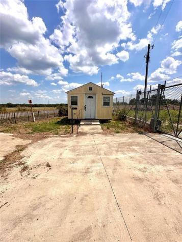 6985 County Road 200 Road Liberty Hill TX 78642