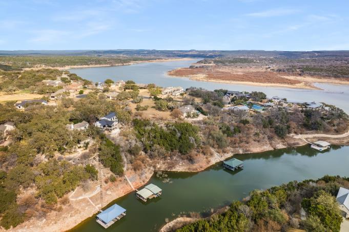 2707 Sailboat Pass Spicewood TX 78669