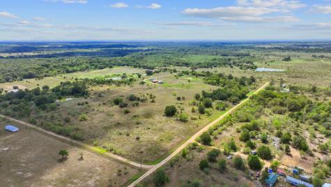 Lot 11 Private Road 4511 Waelder TX 78959