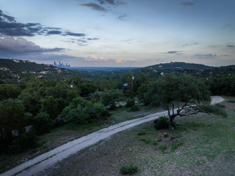 1106 The High Road Austin TX 78746
