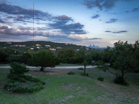 1106 The High Road Austin TX 78746