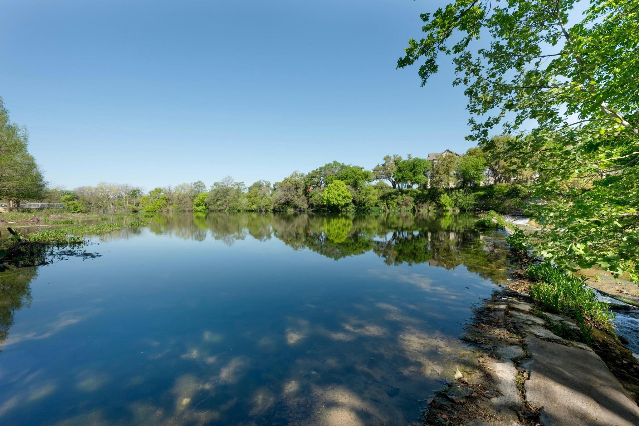 615 Pecan Avenue Round Rock TX 78664