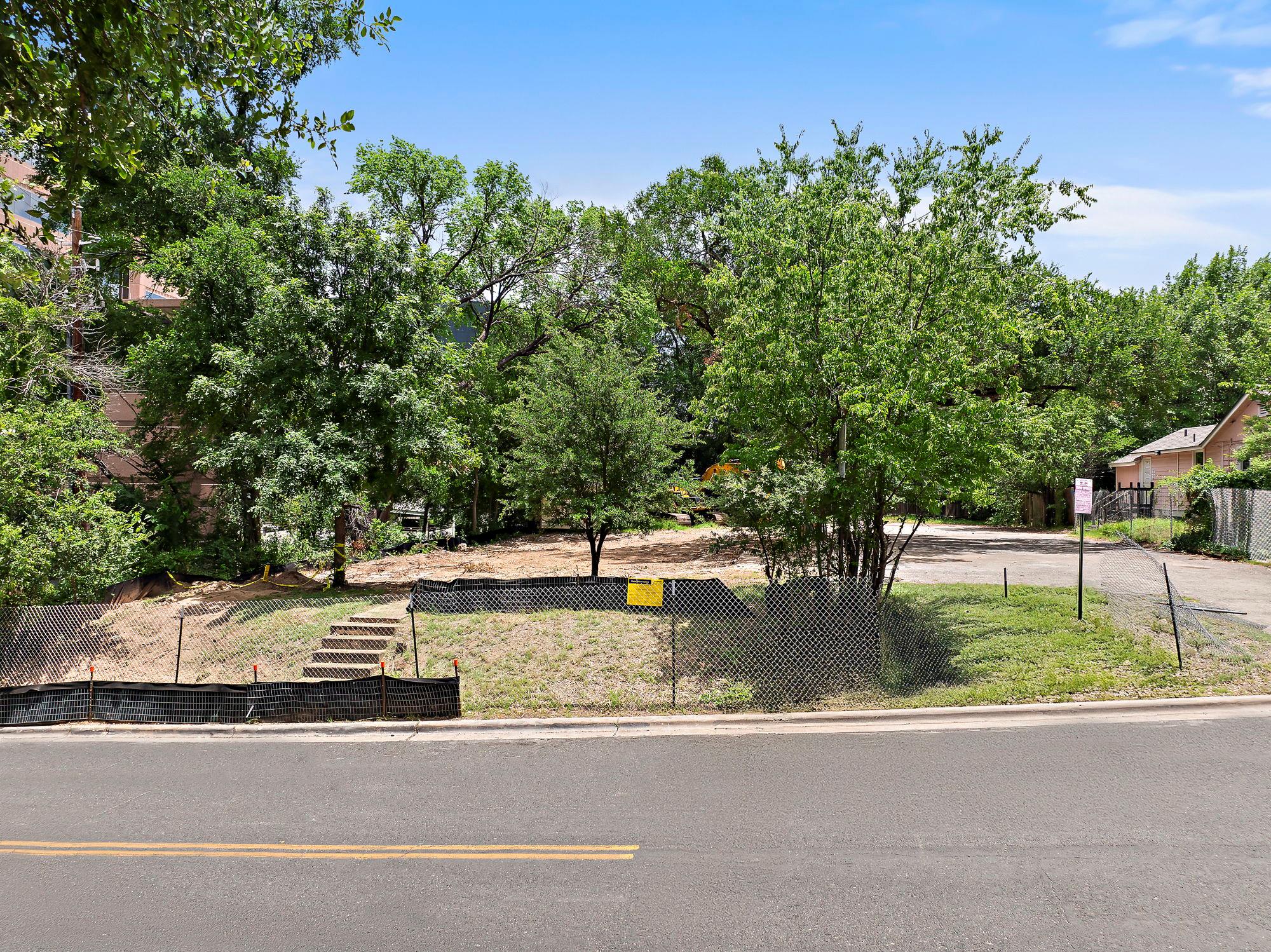 517 Bouldin Avenue Austin TX 78704