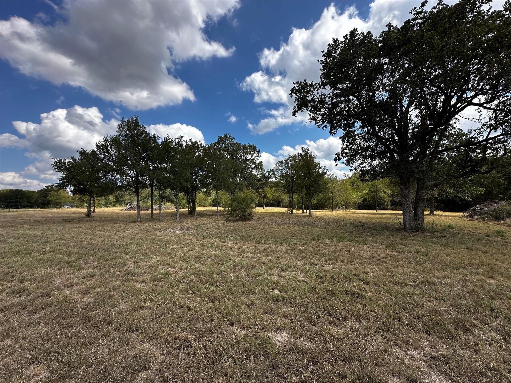 1501 Old Colony Line Road Dale TX 78616