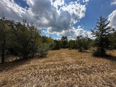 1501 Old Colony Line Road Dale TX 78616