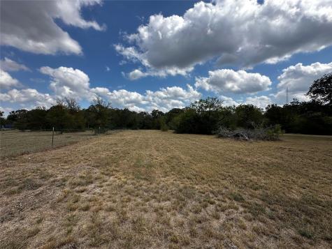 1501 Old Colony Line Road Dale TX 78616