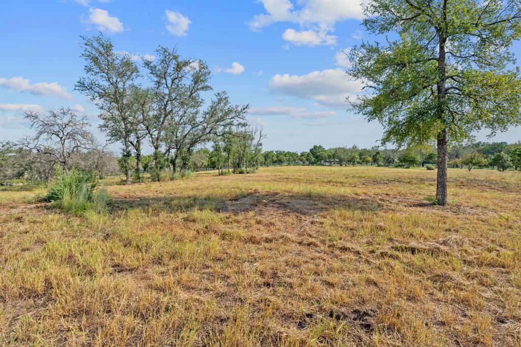 200 Contrails Way Spicewood TX 78669