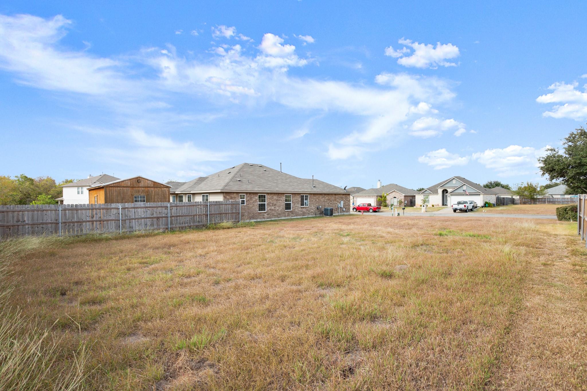 406 Gettysburg Loop Elgin TX 78621