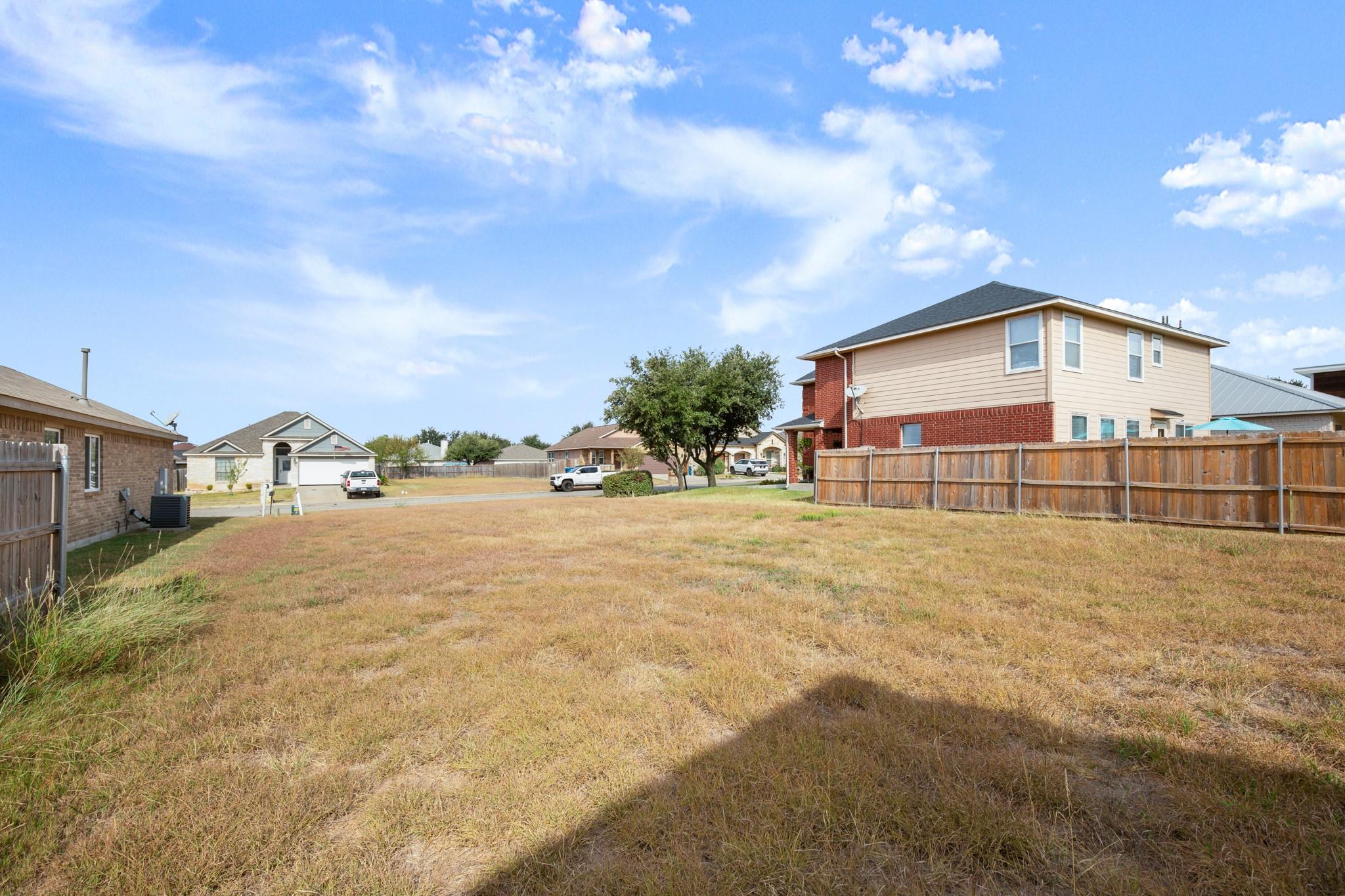 406 Gettysburg Loop Elgin TX 78621