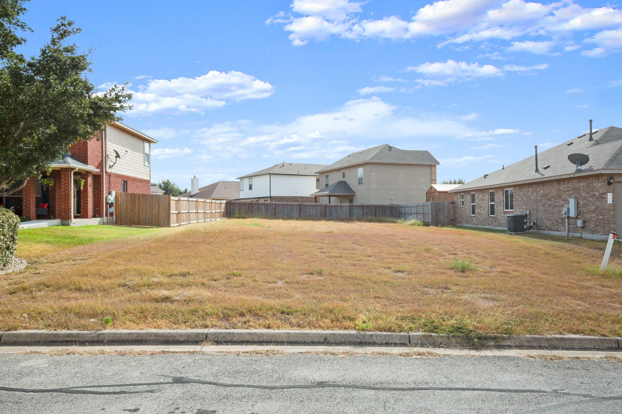406 Gettysburg Loop Elgin TX 78621