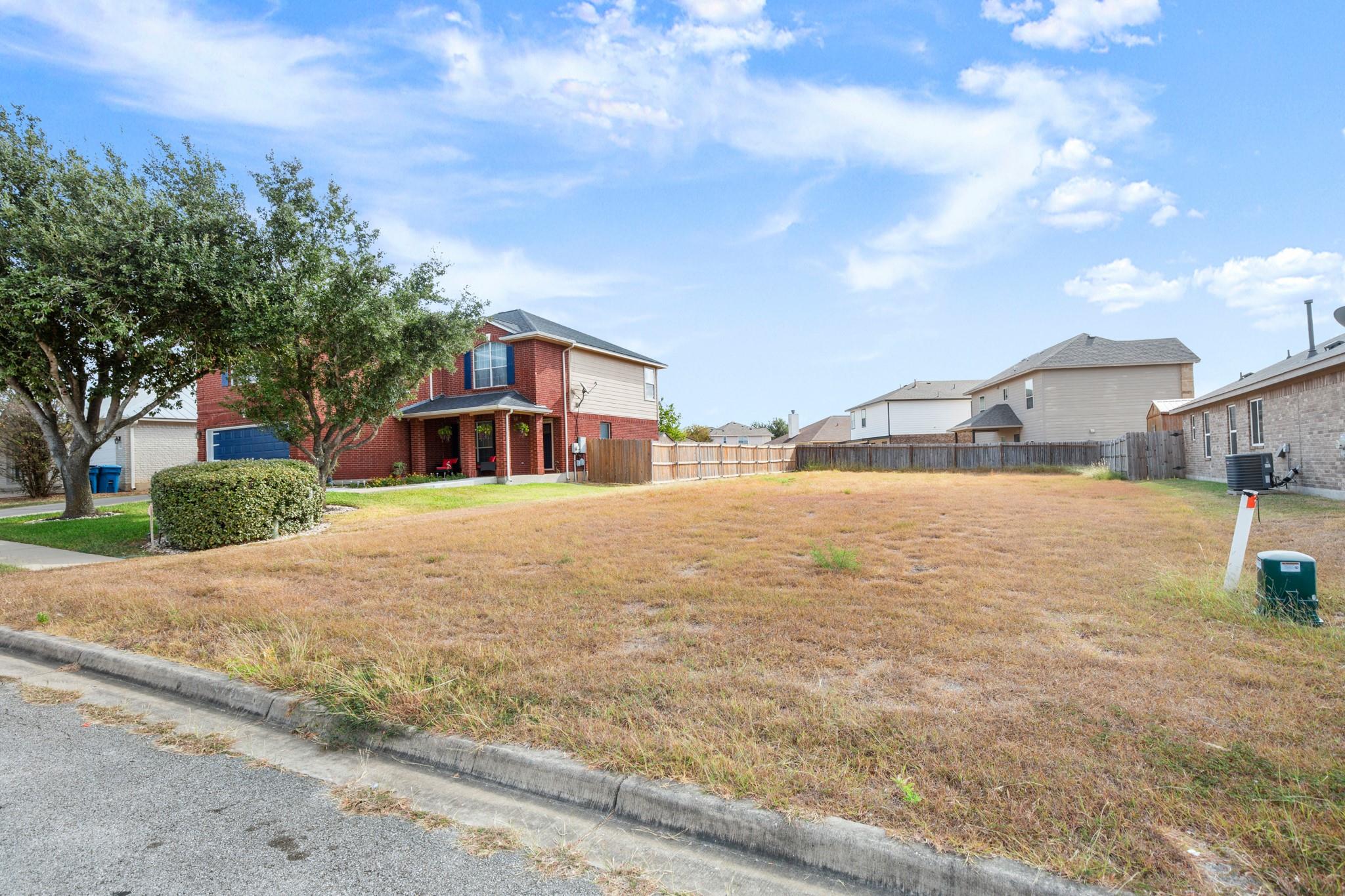 406 Gettysburg Loop Elgin TX 78621