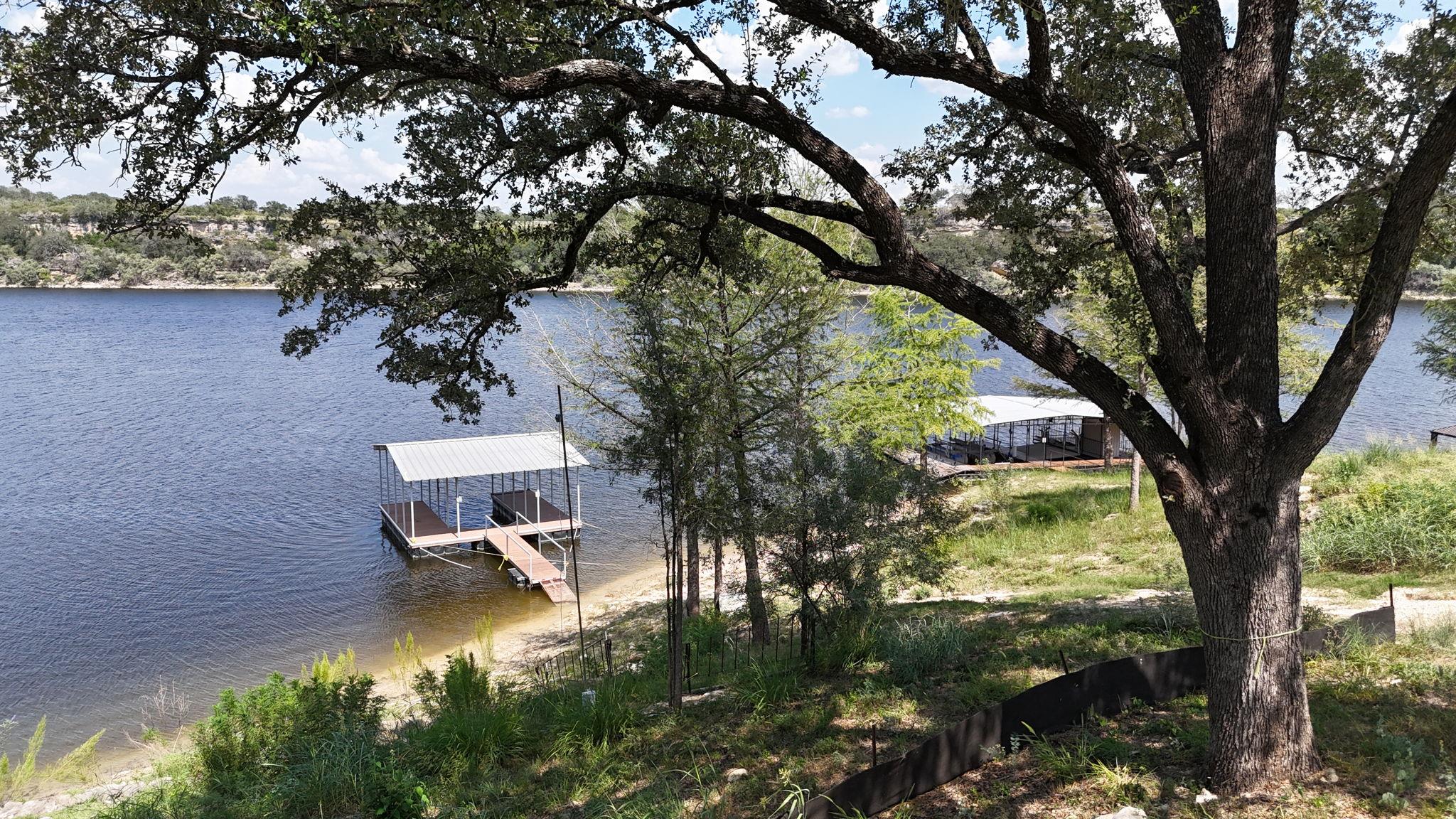 1015-1017 Lake Shore Lot 72&73 Drive Spicewood TX 78669