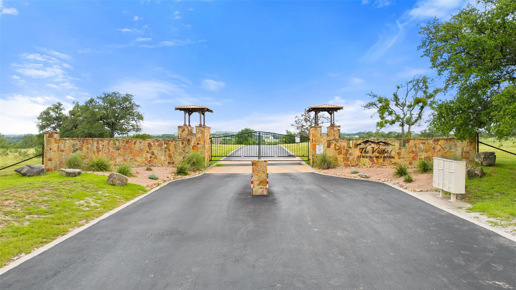 Lot 37 Vista Ridge Drive Round Mountain TX 78663