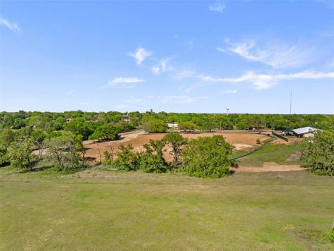 1010 E Industry Street Giddings TX 78942
