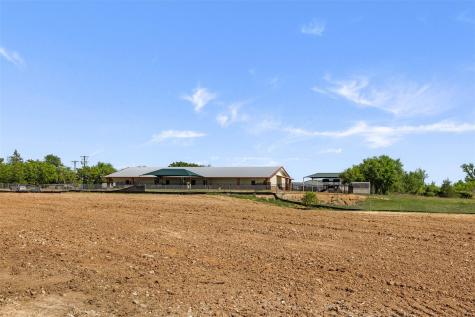 1010 E Industry Street Giddings TX 78942